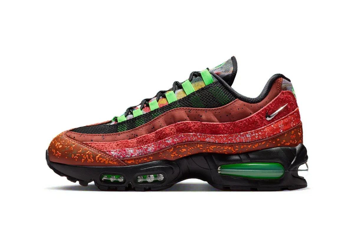 Nike Air Max 95 Hong Kong City Pack rouge et noir détails néons.