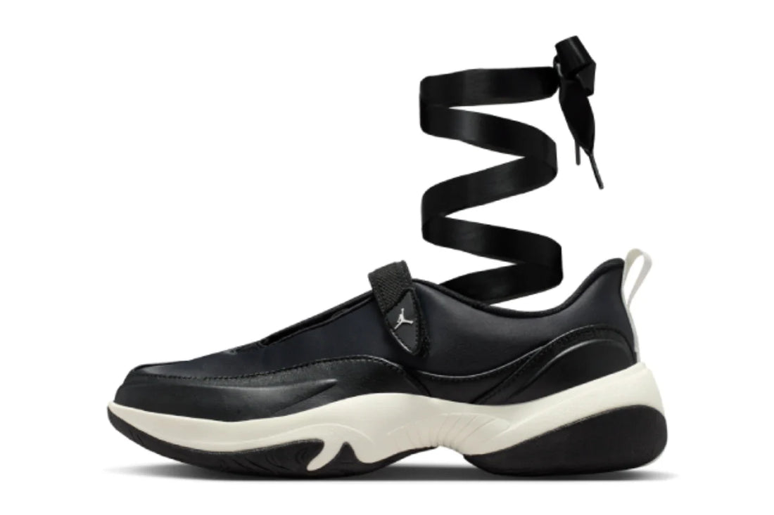 Jordan Pointe Black Sail sneaker lifestyle sans lacets.