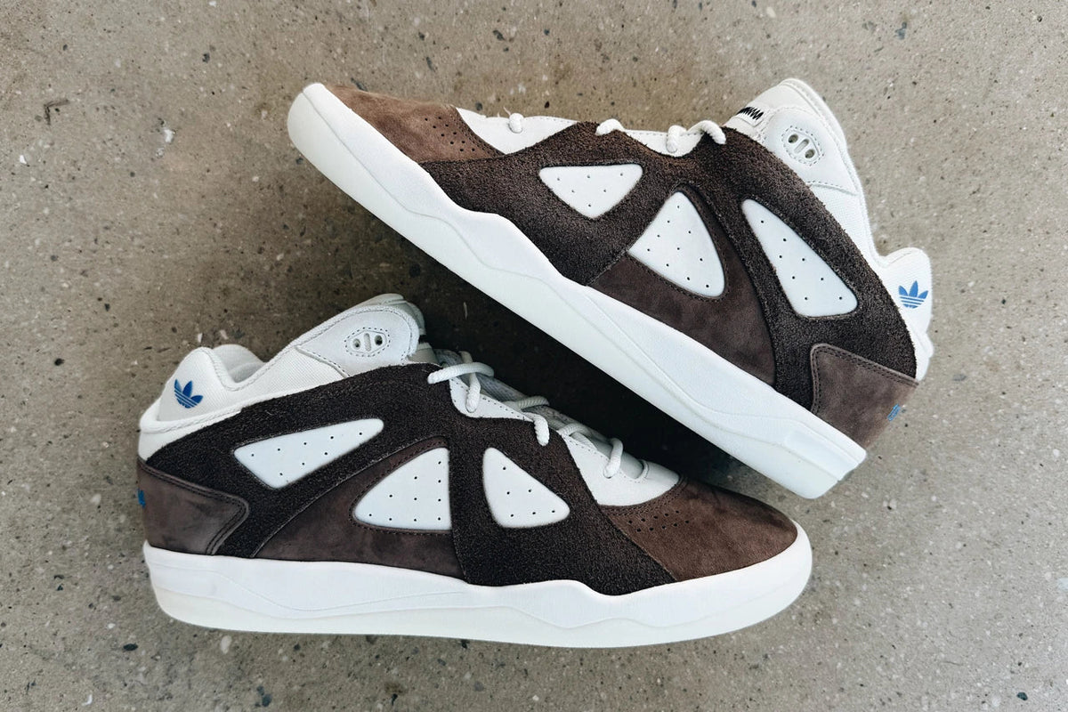 La Bad Bunny x adidas BadBo 1.0 : Le Premier Modèle Signature de Benito est Enfin Là