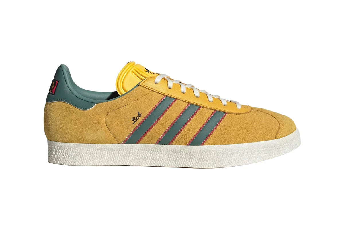 adidas Gazelle Bob Marley daim moutarde et détails rasta.