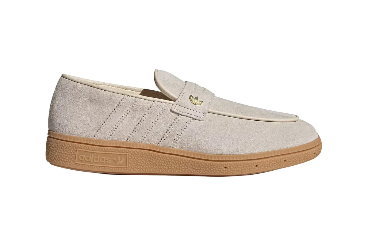 adidas Handball Spezial Loafer femme coloris beige et blanc vue de profil.