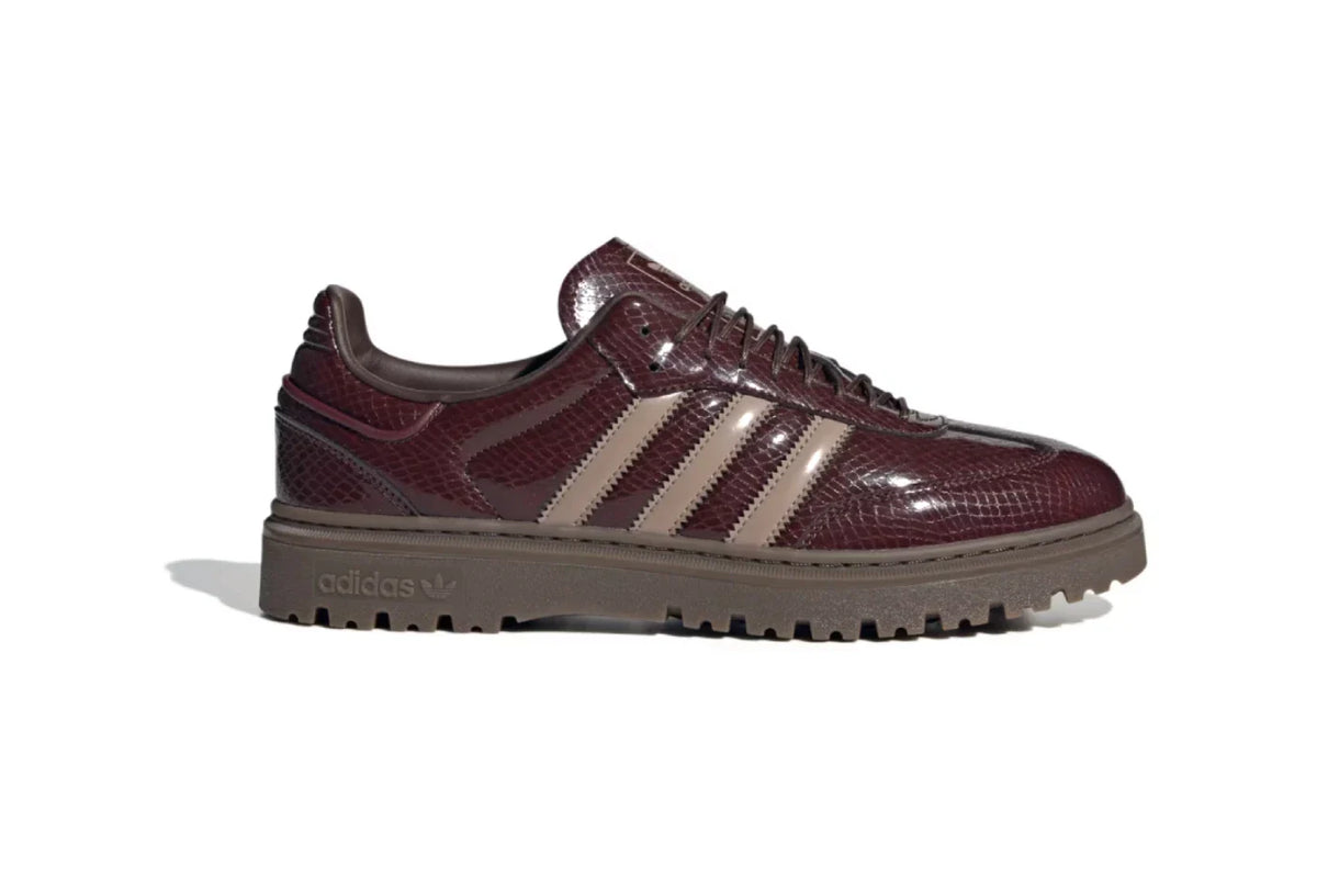 L'adidas Samba WTR "Chalky Brown" : Une finition glossy effet Croco 🐊