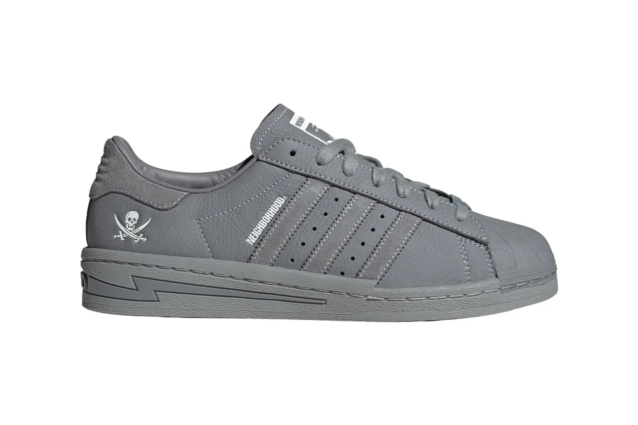 La Adidas Superstar x NEIGHBORHOOD "Cement Gray"