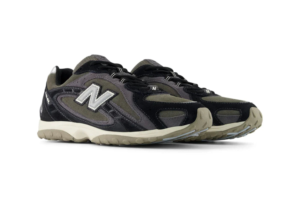 New Balance 204L "Black/Magnet" : L'élégance technique au quotidien 🌑