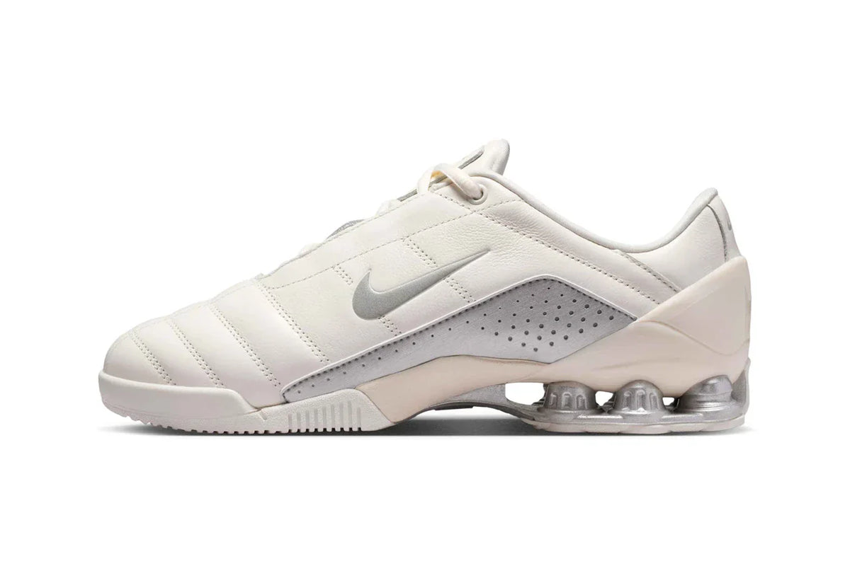 La Nike Total 90 Shox Magia fait son retour dans un coloris "Sail" épuré ⚽