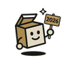 Mascotte de logo mysteryboxshop en forme de boîte en carton ouverte et souriante, tenant un petit panneau en bois affichant l'année 2026, style cartoon avec contours épais sur fond neutre